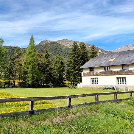 Gite Montagne 1 A 25 Places "Chalet Coste Belle" Ceillac Exterior foto